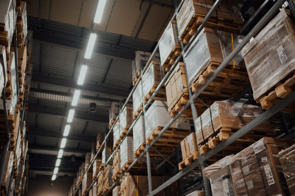 Entrepôt logistique pour une boutique WooCommerce en croissance